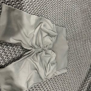 Booty lifting legging size small